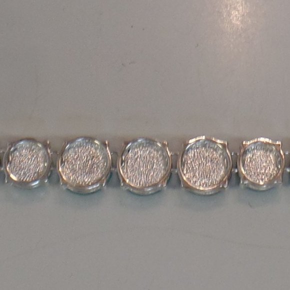 BNWT Ralph Lauren Silvertone & Faux Turquoise Necklace Adj 18.5" - Picture 3 of 10